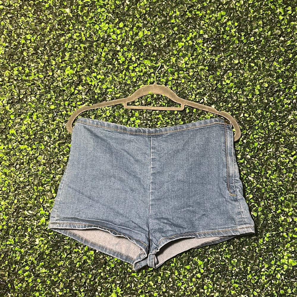 Forever 21 High Waisted Medium Wash BoHo Shorts